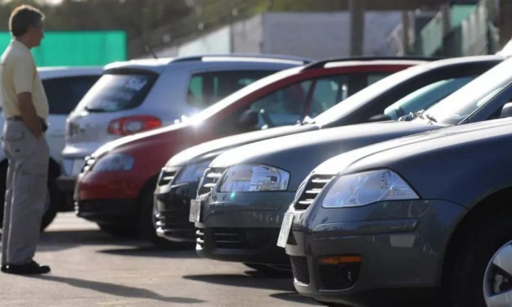 Usados: Eliminan requisito de libre deuda