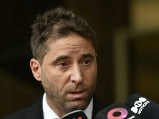 Piden prohibir celulares en las c�rceles para frenar a la �Banda del Mill�n�