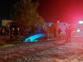 Da de incidentes en Pergamino: Vuelcos, incendios forestales y la labor incansable de los bomberos
