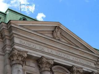 Freno judicial a la transformacin del Banco Nacin en Sociedad Annima