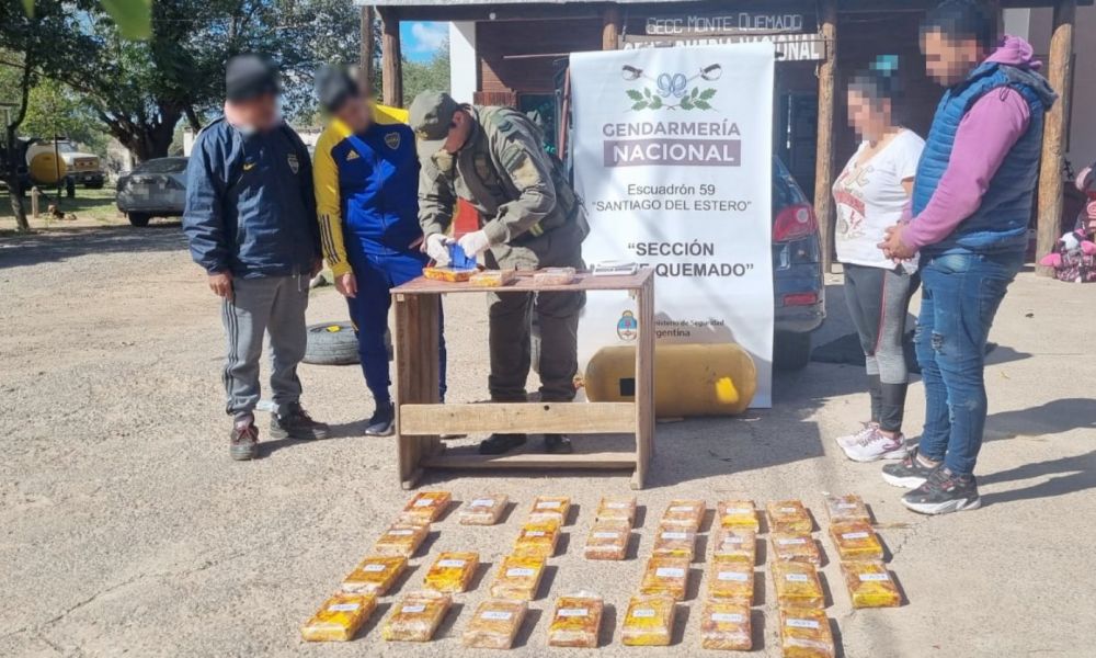 Ocultaban más de 47 kilos de cocaína en el tubo de gas