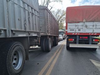 Atrapados en la Avenida Bucar: 40 minutos de tránsito en hora pico