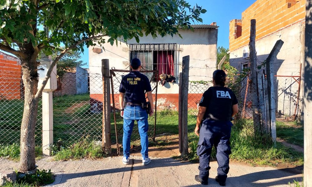 Operativo antidrogas en Barrio José Hernández