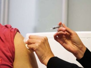 Vacunarse: La mejor defensa contra la gripe en invierno