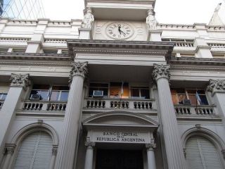 Paro bancario en el Banco Central: Sin efectivo ni operaciones en todo el país