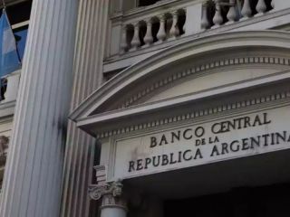 El Banco Central vendi 600 millones de dlares en una jornada crtica