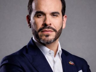 Colombia gira a la derecha: De la Espriella sorprende y gana la primera vuelta presidencial