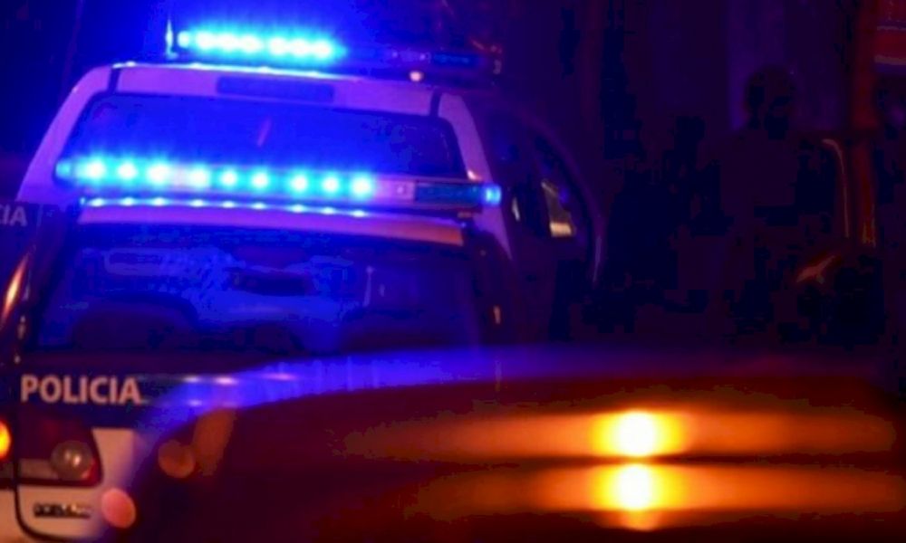 Tres delincuentes robaron a una pareja de jubilados