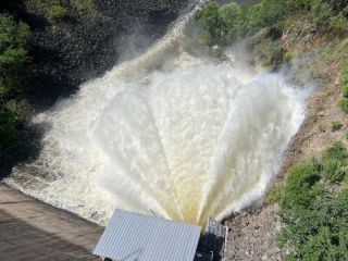 Espectculo en el dique San Roque: la cola de novia vuelve tras intensas lluvias