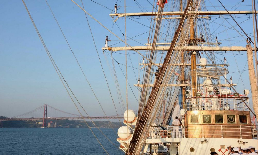 La fragata ARA Libertad llegó a Lisboa
