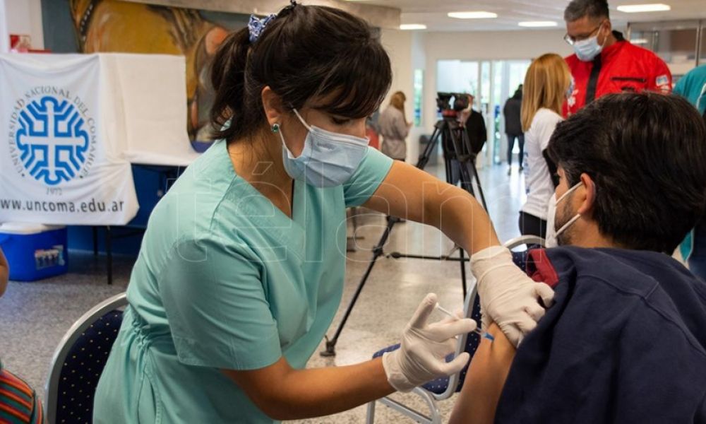 Arrancó la vacunación antigripal en todo el país