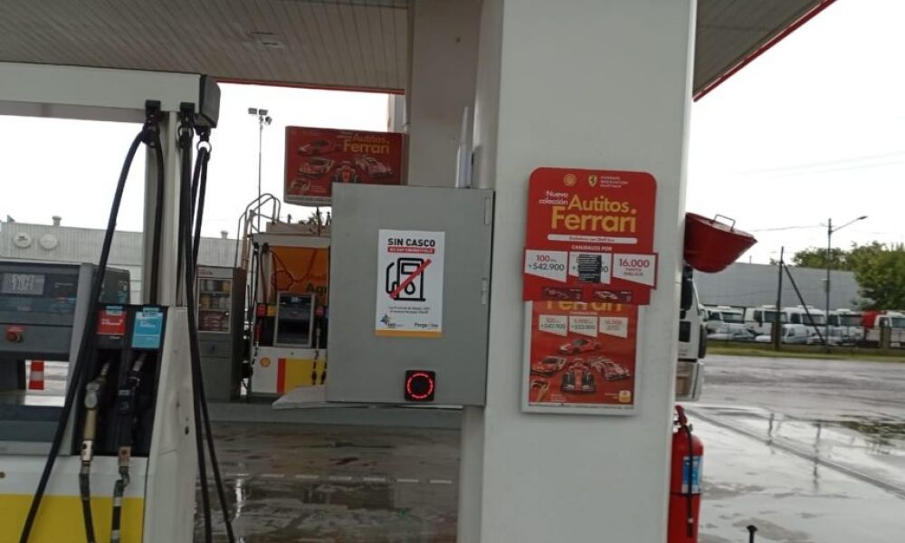 «Sin casco no hay combustible»