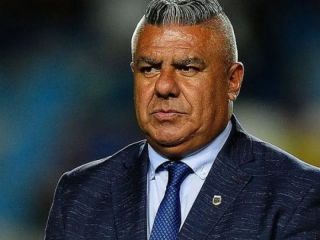 Tapia bajo fuego: Denuncias millonarias, documentos falsificados y el mayor temblor institucional en la AFA