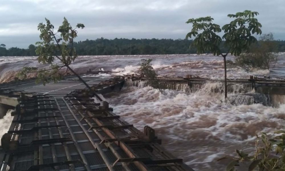 Cierran La Garganta del Diablo por la crecida del río