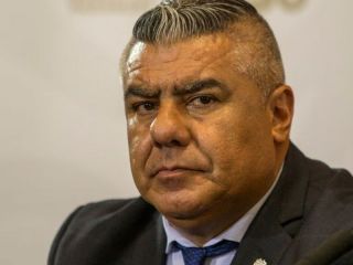 La justicia le dijo no a Chiqui Tapia: Le negaron un viaje a Venezuela