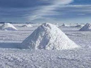 Compran yacimiento de litio en Salta por 825 millones de dlares
