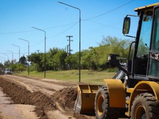 Arranc� la pavimentaci�n de R�o Juramento: Una obra clave que conecta Liniers con el Club Juventud