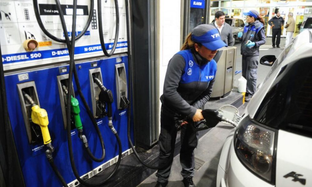 La nafta y el gasoil subieron un 4% en YPF