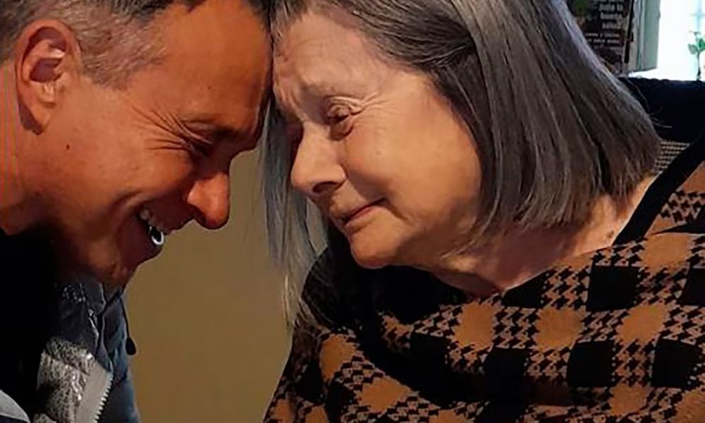 Brutal asalto a la madre de Sergio Lapegüe