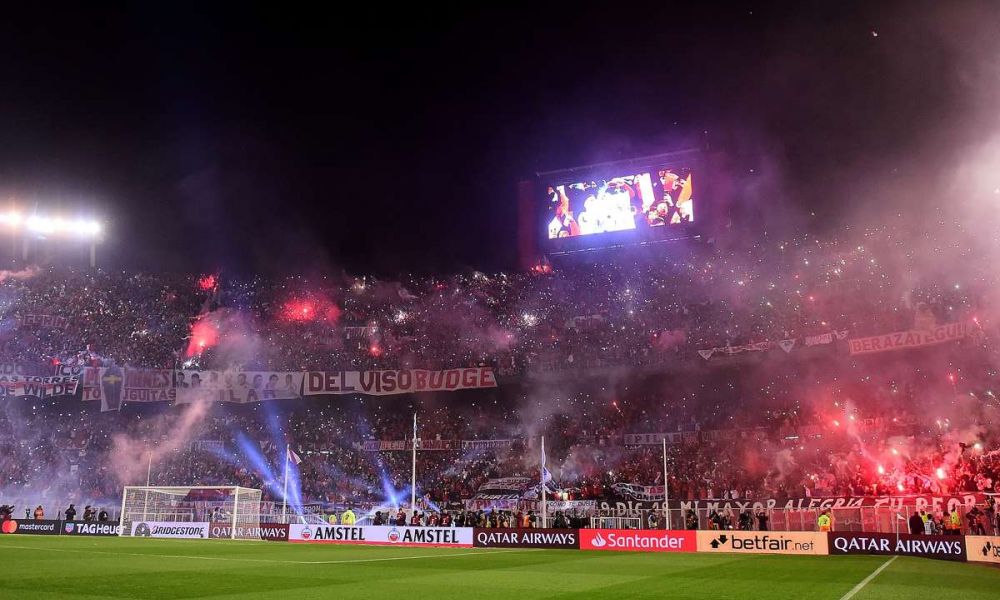 Vuelve el público a los estadios de fútbol