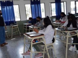 Los gremios docentes bonaerenses aceptaron la oferta salarial de la Gobernacin