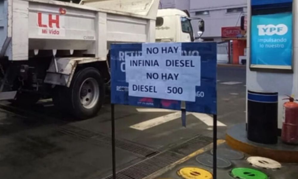 Denuncian ventas blue del combustible