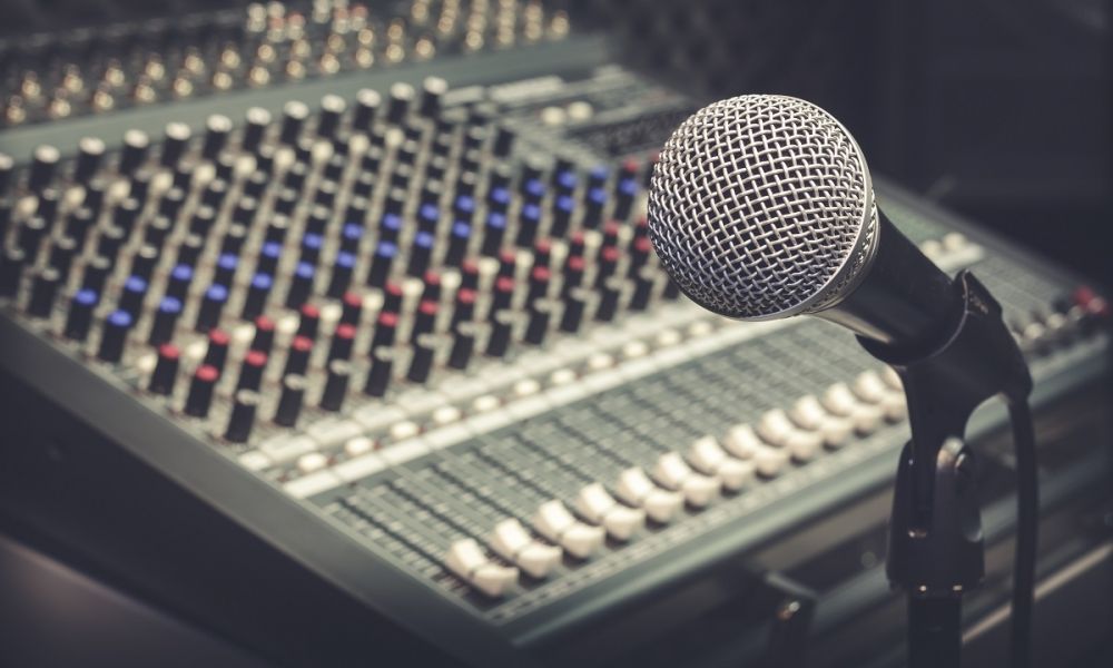 Ya no más voces aceleradas ni letras ultra chicas