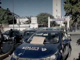 Protesta policial y di�logo contrarreloj: La Provincia de Santa Fe recibi� a los referentes en medio de la tensi�n