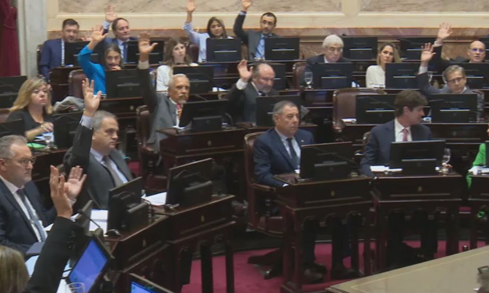 Los senadores de la nación se aumentaron sus dietas