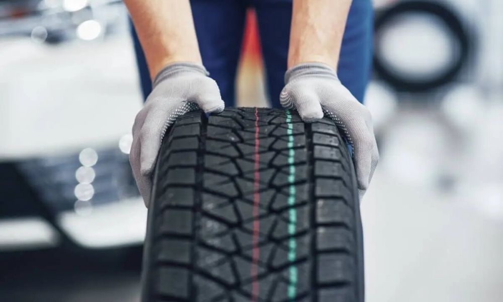 Fate, Bridgestone y Pirelli paran sus fábricas