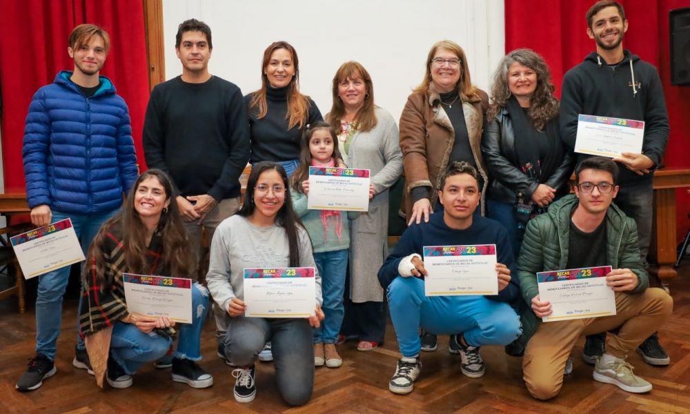 Becas Artísticas 2023