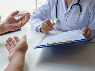 Médicos de todo el país cobrarán un bono adicional por las consultas
