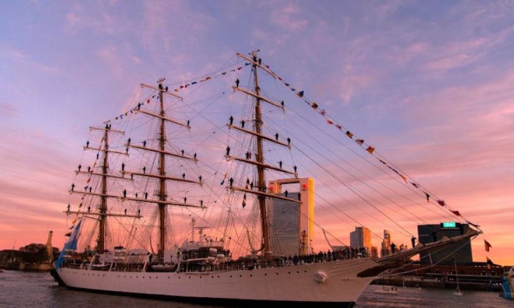 La fragata Libertad arribó a Buenos Aires