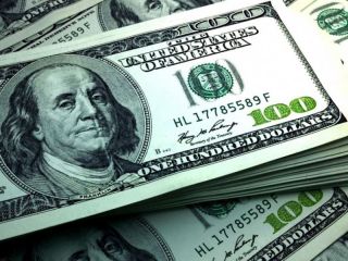 El dólar cedió a $1.455 y los bonos repuntaron tras la inédita jugada de Estados Unidos