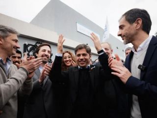 Kicillof apunt contra Macri y Vidal, y el intendente de Junn se levant y se fue