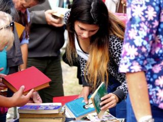 Pergamino celebra el Día del Libro con talleres, suelta de ejemplares y teatro
