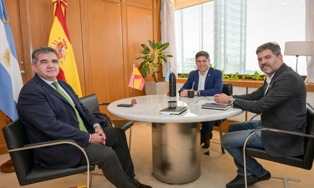 Kicillof viaja a España