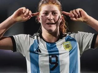 De Pilar a Mil�n: Annika Paz, el fen�meno argentino que irrumpe en la elite del f�tbol mundial