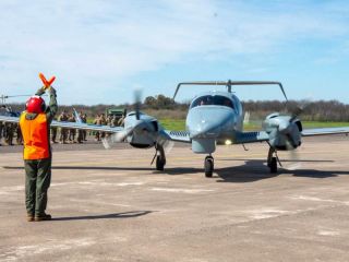 El Ejrcito Argentino moderniza su flota area con avanzado avin multipropsito