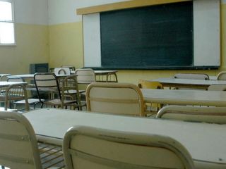 El inicio de clases en riesgo: Docentes rechazan la oferta salarial y ratifican el paro