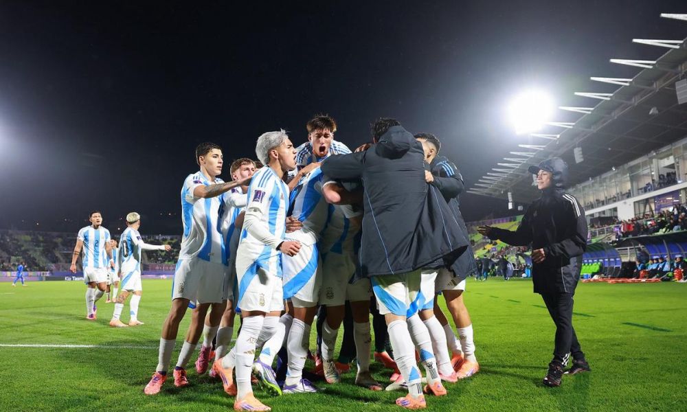 Argentina Sub 20 avanza imparable