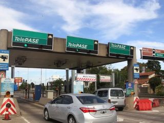 Usuarios viales rechazan aumento del 100% en peajes