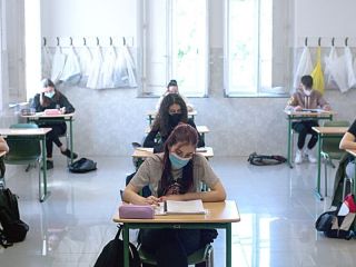 El Gobierno bonaerense evala que se dicten clases los sbados