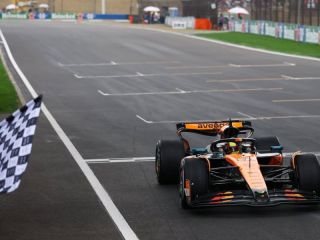 Piastri brilla en China y lidera el 1-2 de McLaren