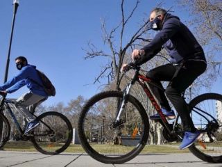 A pedalear: lanzan una promoción para comprar bicicletas en 18 cuotas sin interés