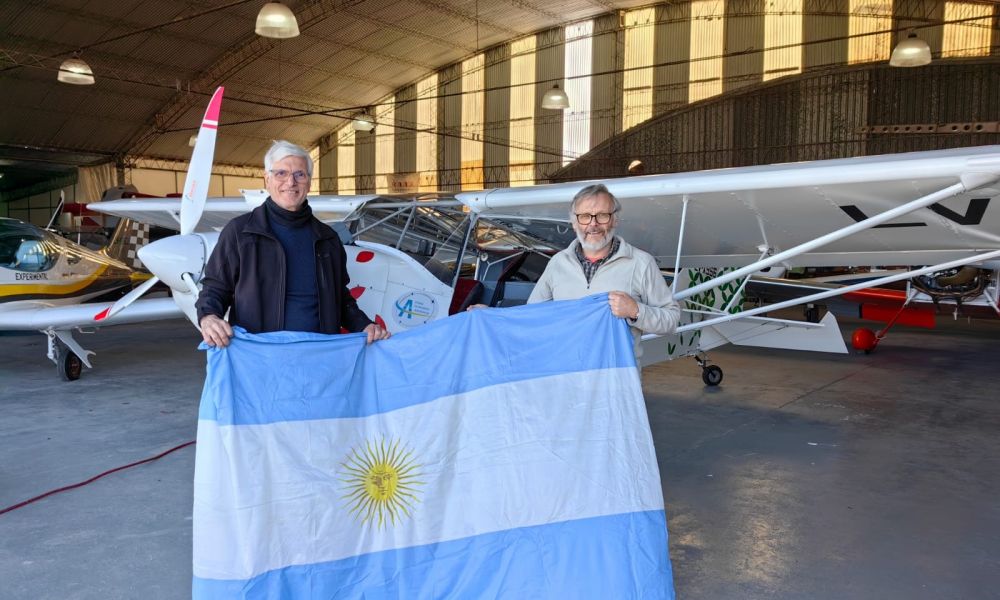 Dos pergaminenses detrás del primer avión eléctrico