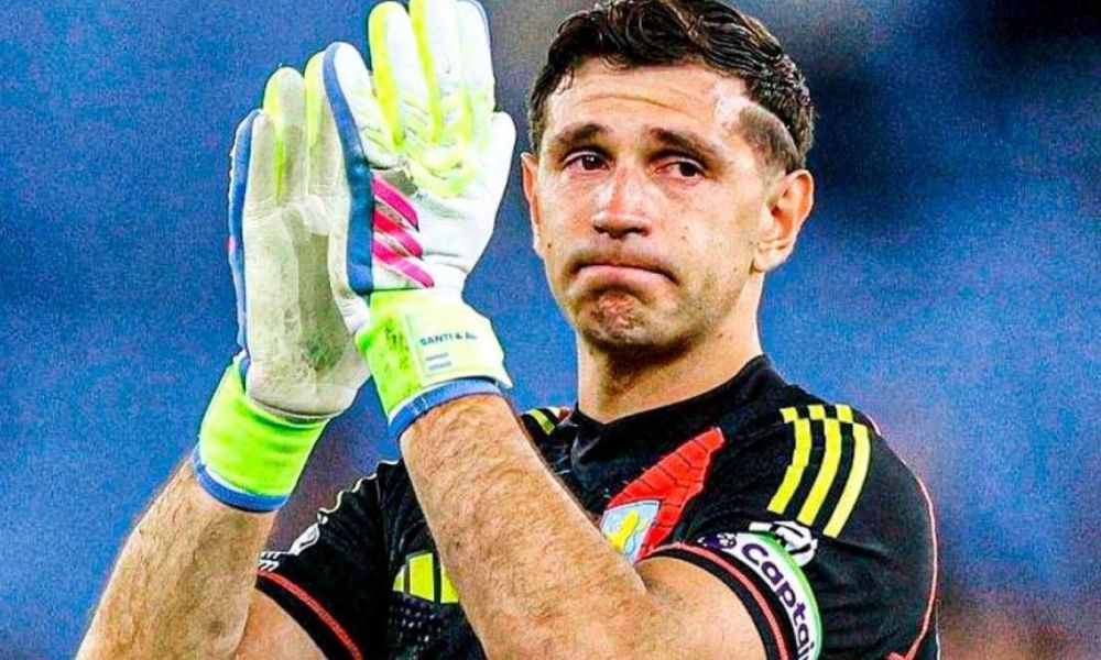 Emiliano Dibu Martínez