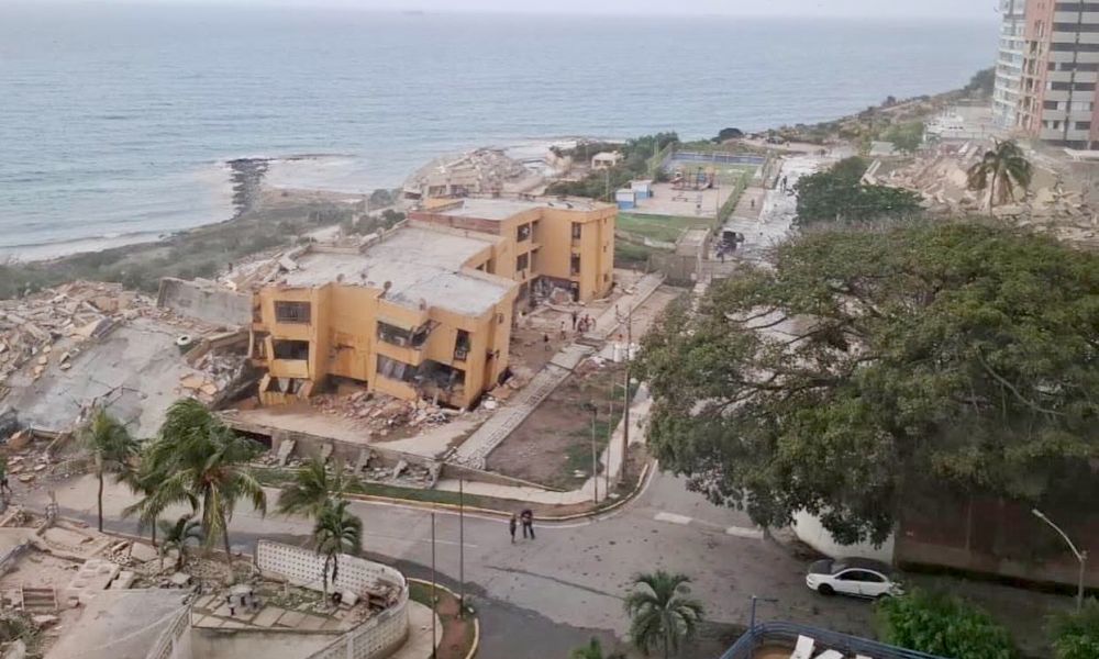 Venezuela: La cifra de muertos asciende a 1.943 mientras