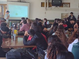 Pergamino: Charla en la Escuela Agrotcnica sobre Buenas Prcticas Agrcolas