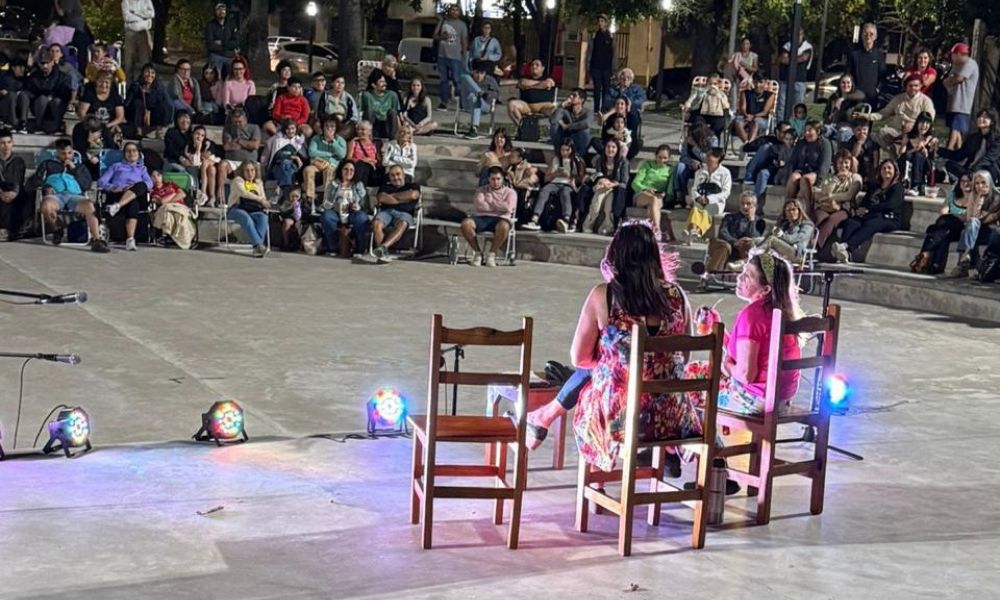 Teatro bajo el cielo de verano